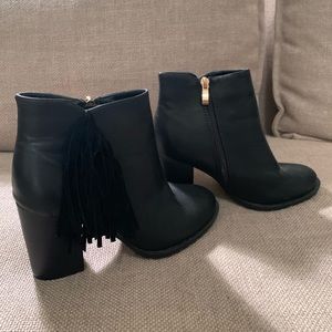 Black fringe booties